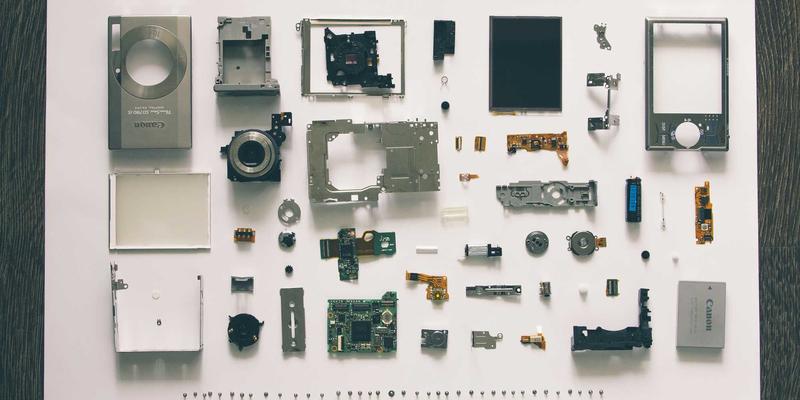 从家具设计到生活美学：限量版设计师爱板凳的投资价值与市场趋势深度解析