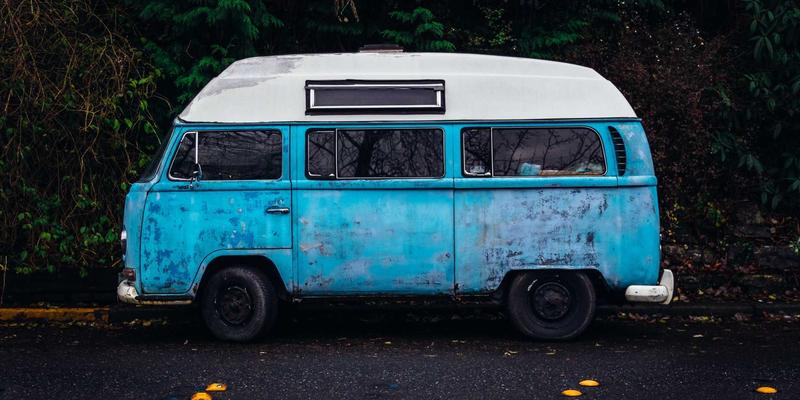 爱板凳22：创意家具如何重塑室内设计与家居装饰新美学